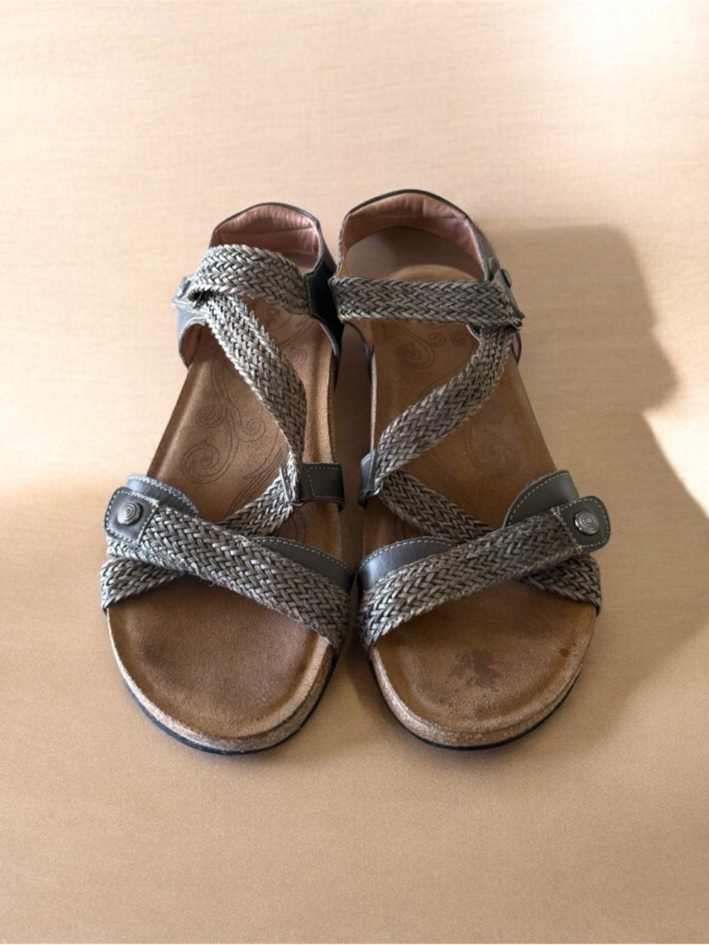 Taos Women’s Braided Leather Sandals US 9.5 Comfort Arch Support Boho Brown Gray